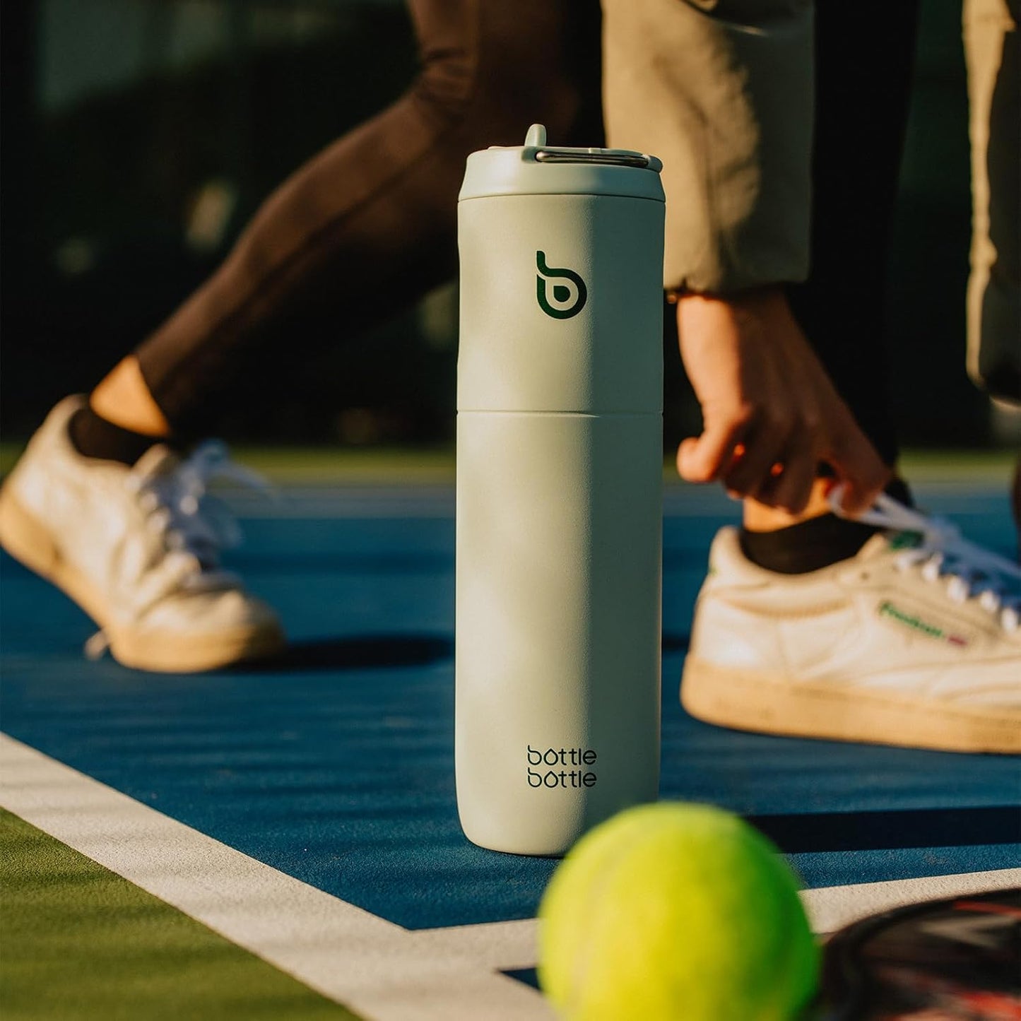 700ml Stainless Steel Water Bottle – Insulated, BPA-Free, with Straw Lid