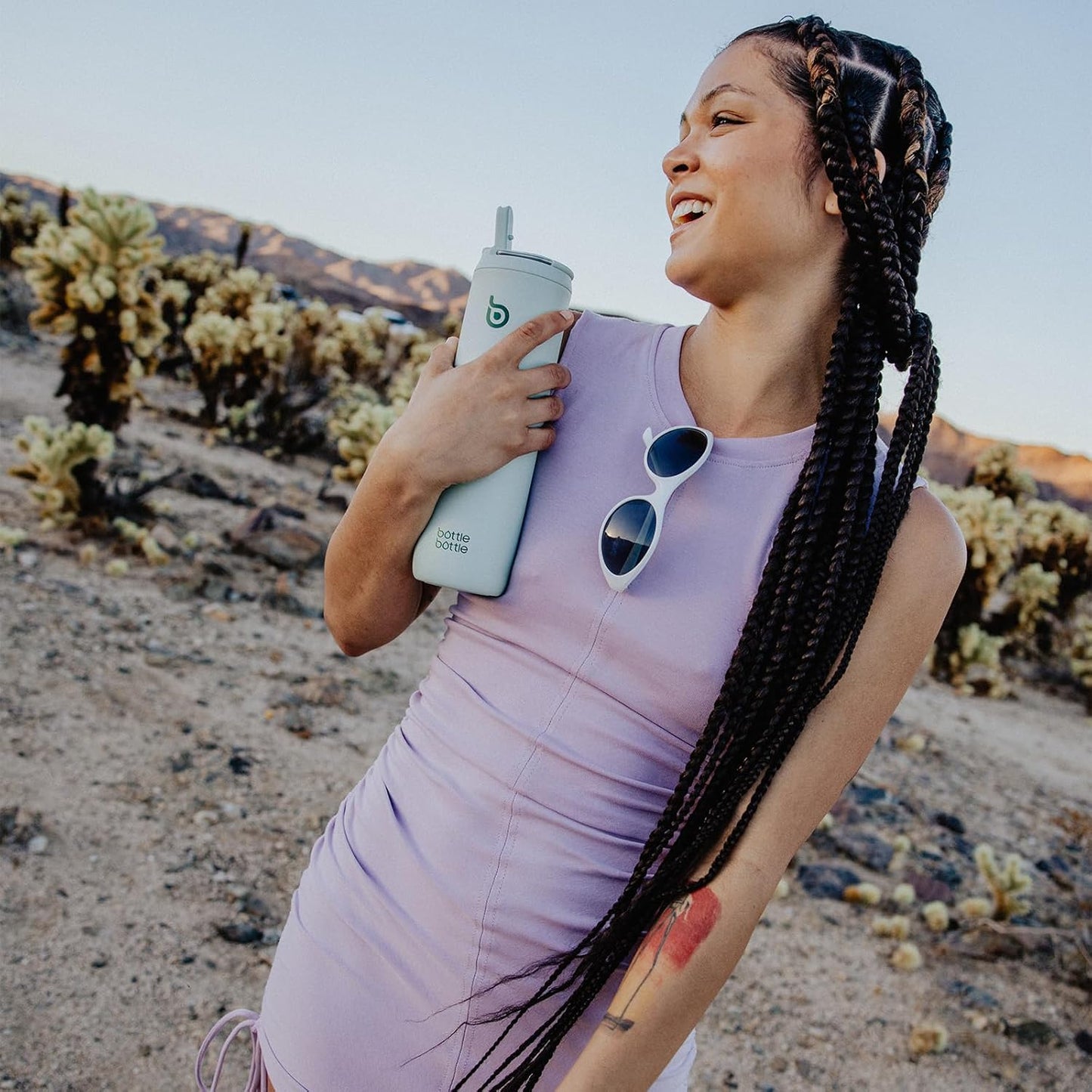 700ml Stainless Steel Water Bottle – Insulated, BPA-Free, with Straw Lid
